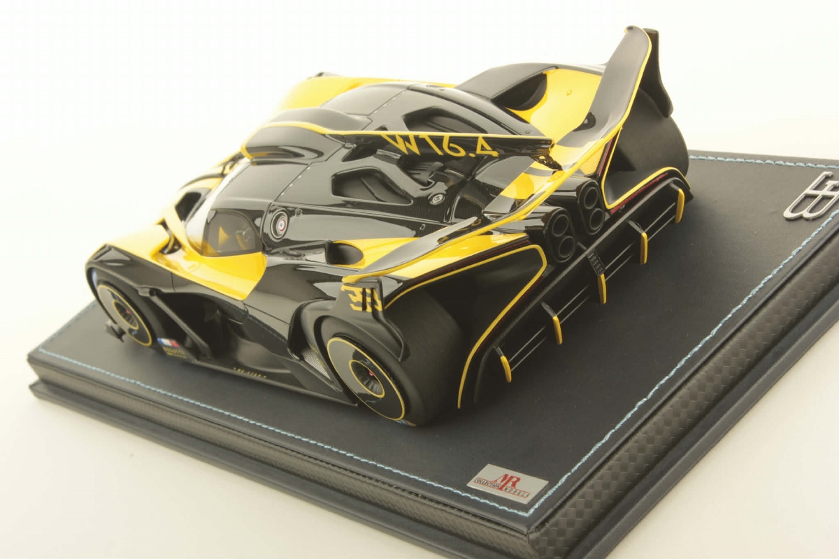 mr-collection-models-bugatti-bolide-1-18-miniature-pur-sang-piste-dition-collect image 4