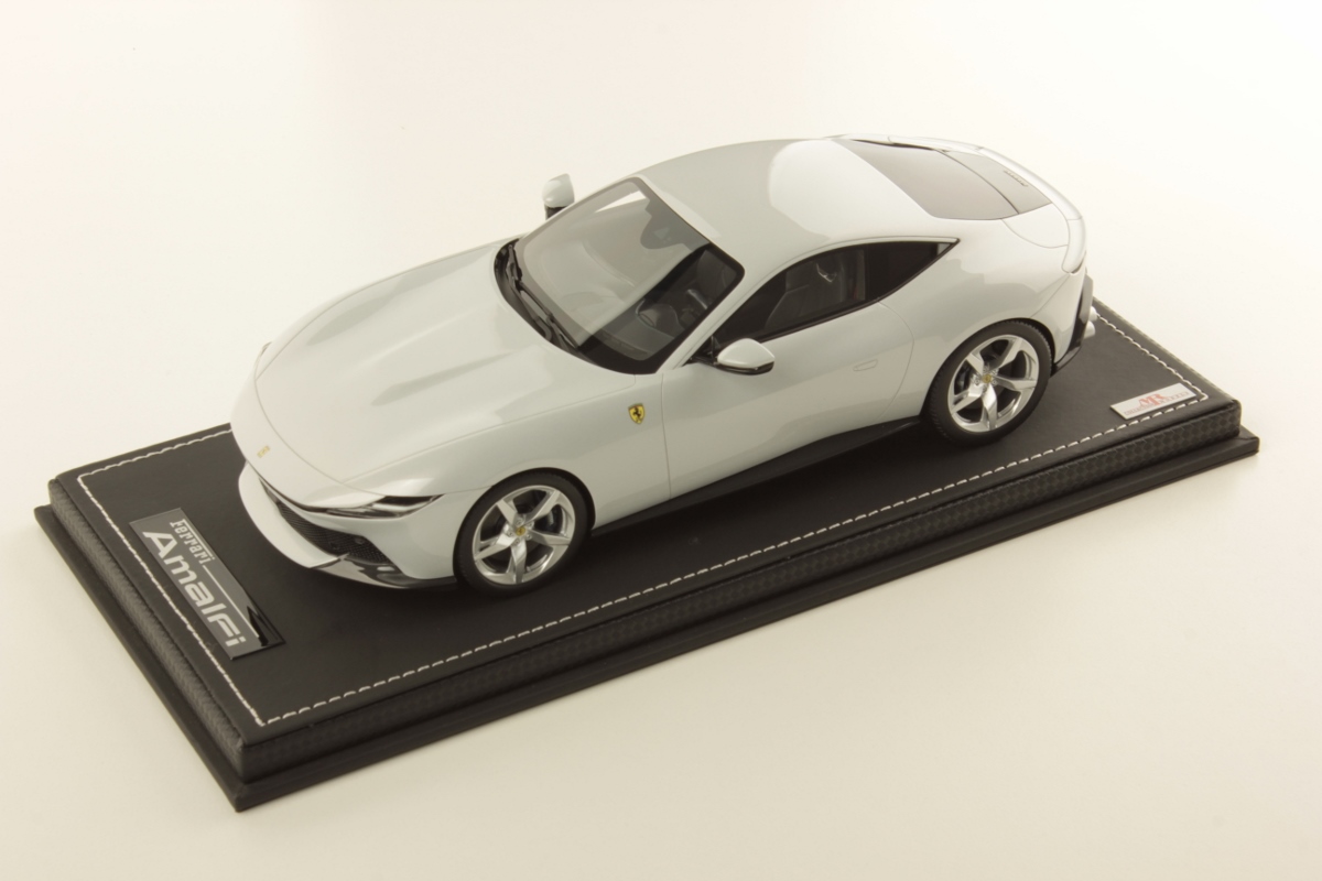 mr-collection-models-ferrari-amalfi-1-18-miniature-auto image 1