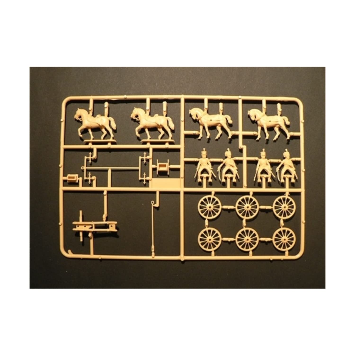 italeri-i6018-maquette-figurines-artillerie-de-la-garde-fran-aise-chelle-1-72 image 3