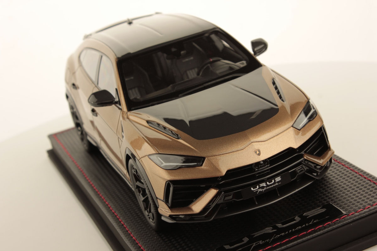 mr-collection-models-lamborghini-urus-performante-1-18-2 image 3