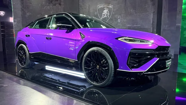 mr-collection-models-lamborghini-urus-se-tettonero-capsule-1-18-2 image 1