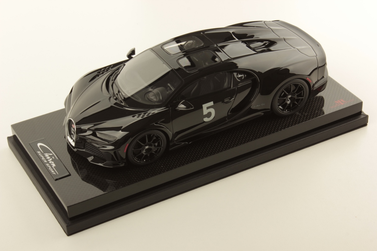 mr-collection-models-bugatti-chiron-super-sport-1-18-miniature-auto-de-collectio image 1