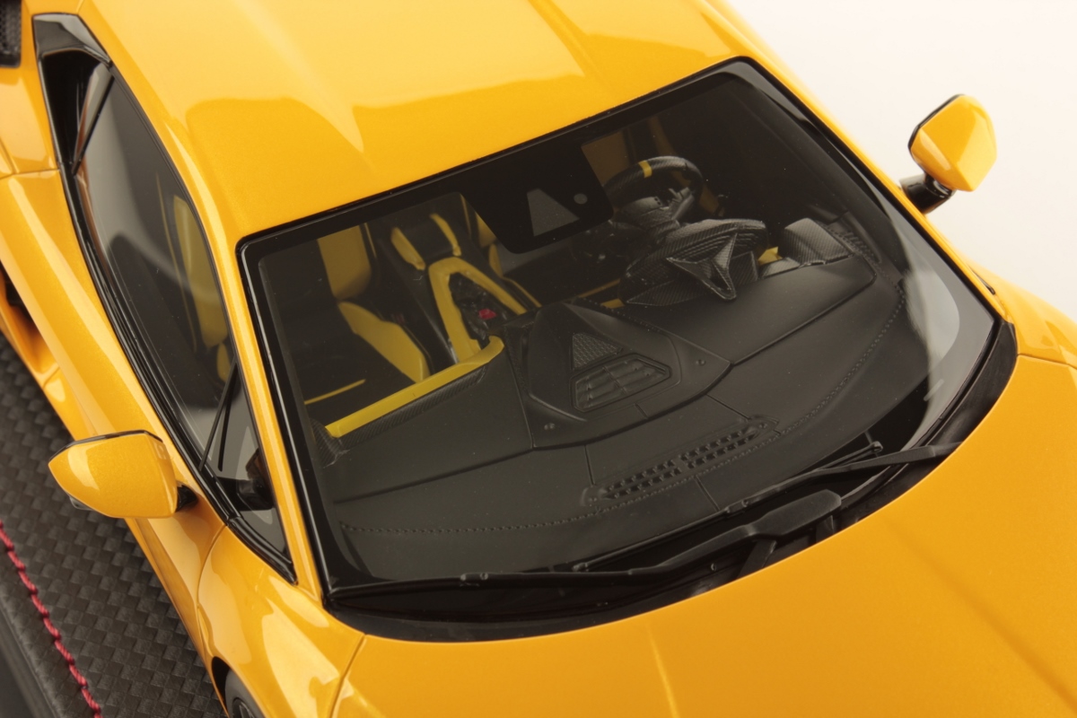 mr-collection-models-lamborghini-temerario-1-18-miniature-auto-de-collection image 5
