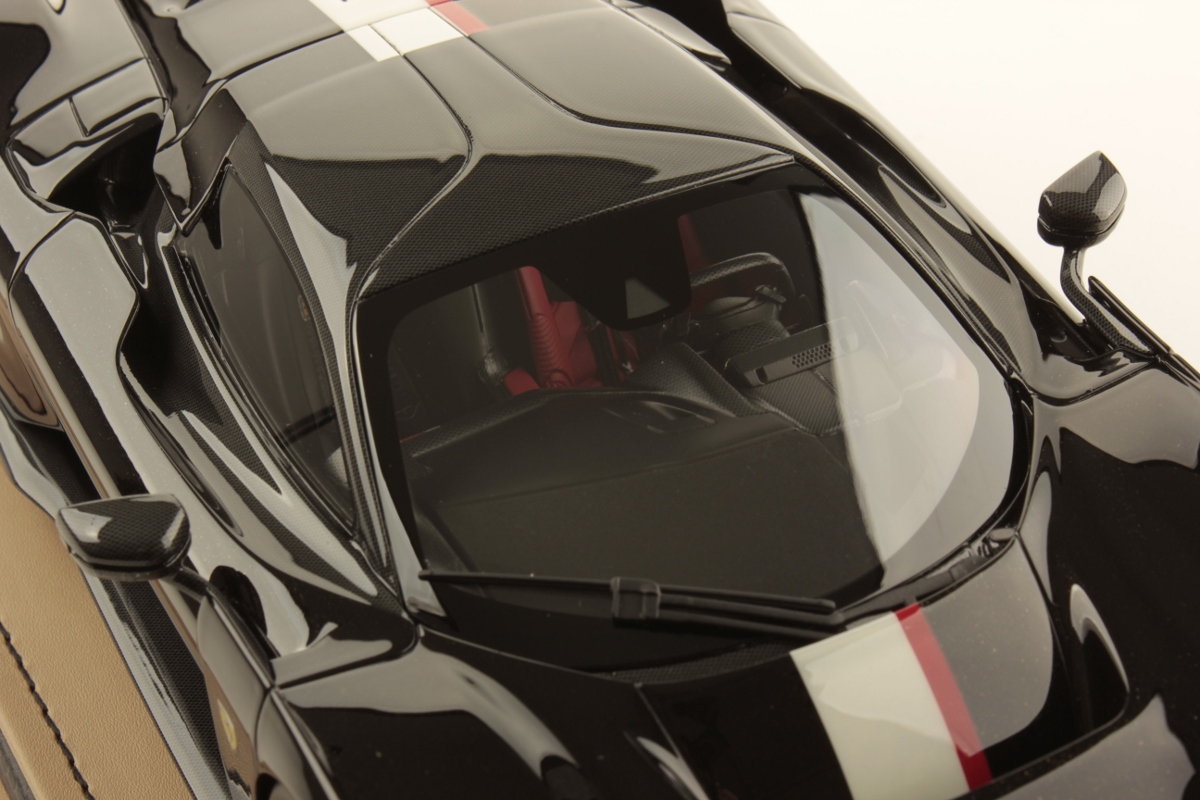 mr-collection-models-ferrari-f80-miniature-auto-supercar-limit-e-799-ex image 6