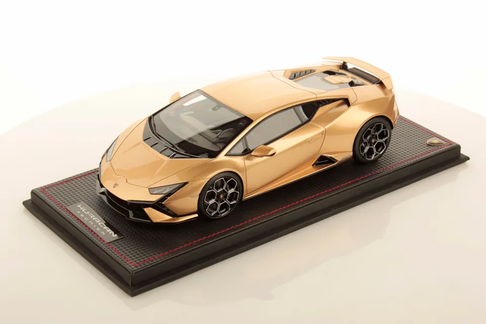 mr-collection-models-lamborghini-hurac-n-tecnica-1-18 image 1