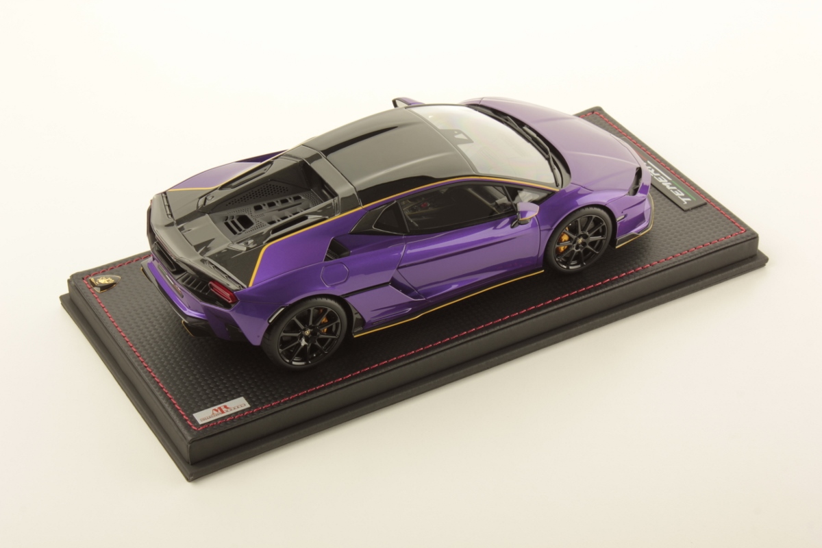 mr-collection-models-lamborghini-temerario-alleggerita-1-18-miniature-auto image 2