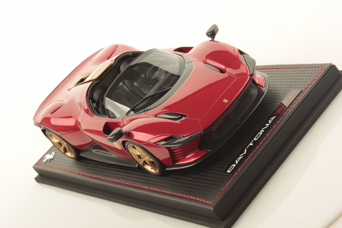 mr-collection-models-ferrari-daytona-sp3-1-18-miniature-auto image 3