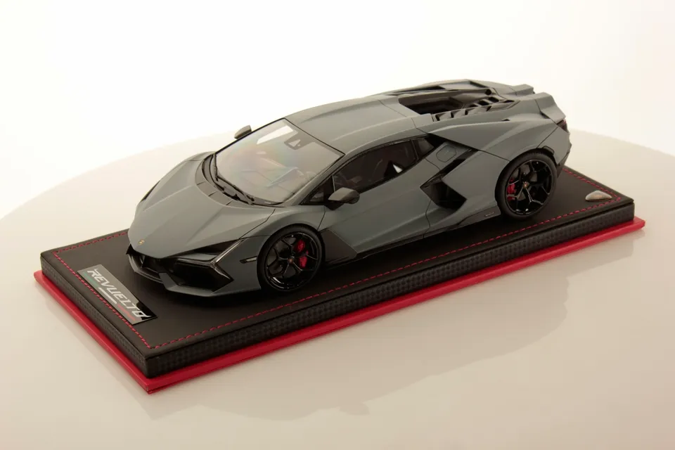 mr-collection-models-lamborghini-revuelto-1-18-miniature-auto-hybride-hpev image 1
