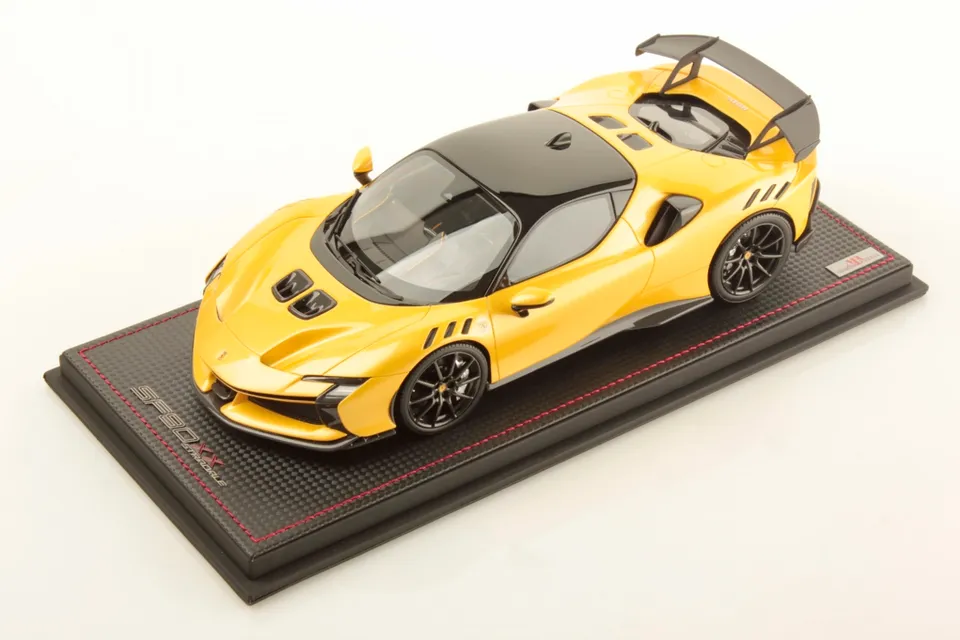 mr-collection-models-ferrari-sf90-xx-stradale-1-18-4 image 1