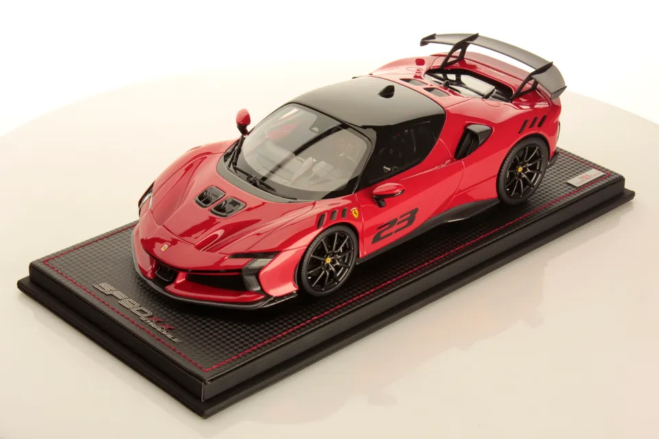 mr-collection-models-ferrari-sf90-xx-stradale-1-18-6 image 1
