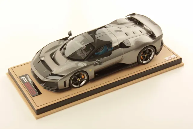mr-collection-models-ferrari-f80-miniature-auto-hypercar-officielle image 1