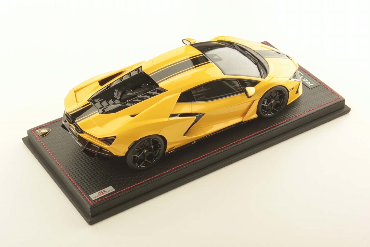 mr-collection-models-lamborghini-revuelto-1-18-miniature-v12-hpev image 2