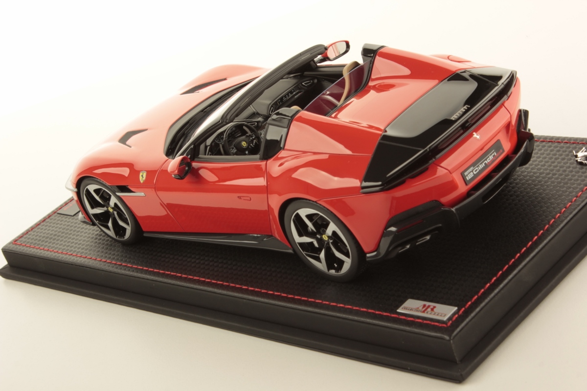 mr-collection-models-ferrari-12-cilindri-spider-1-18-2 image 4