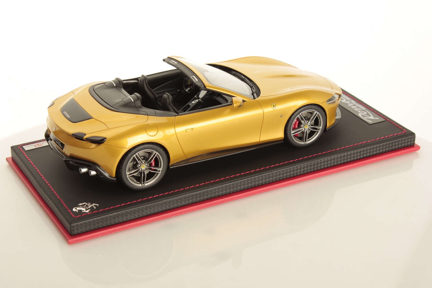 mr-collection-models-ferrari-roma-spider-1-18 image 2