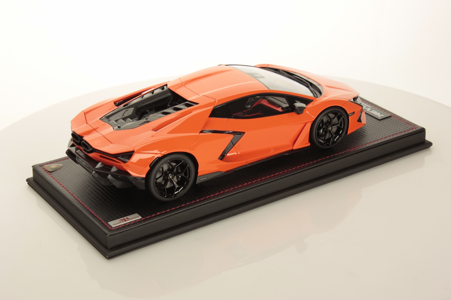 mr-collection-models-lamborghini-revuelto-1-18-3 image 2