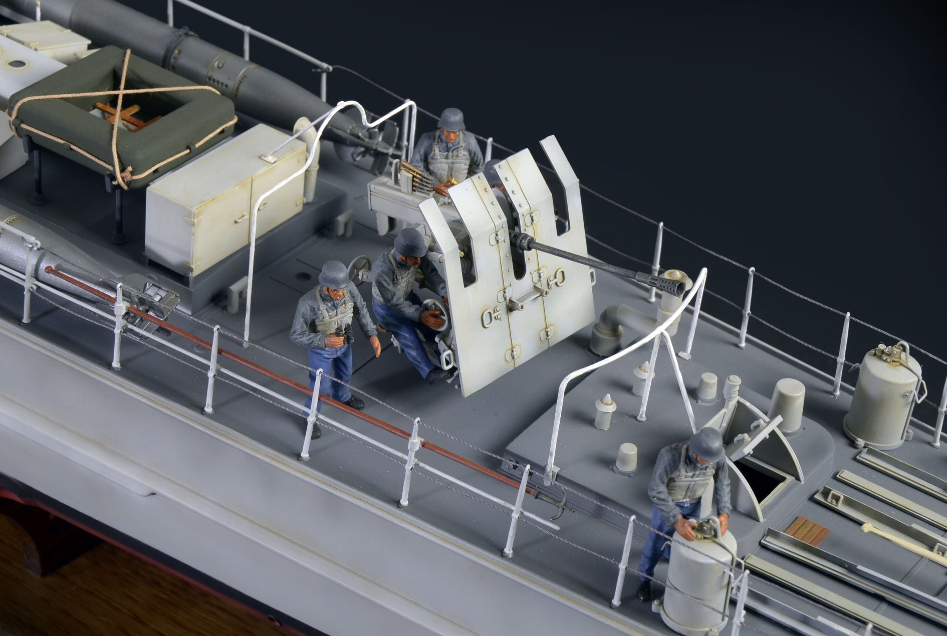 italeri-schnellboot-typ-s-100-premium-edition-maquette-bateau-chelle-1-35 image 3