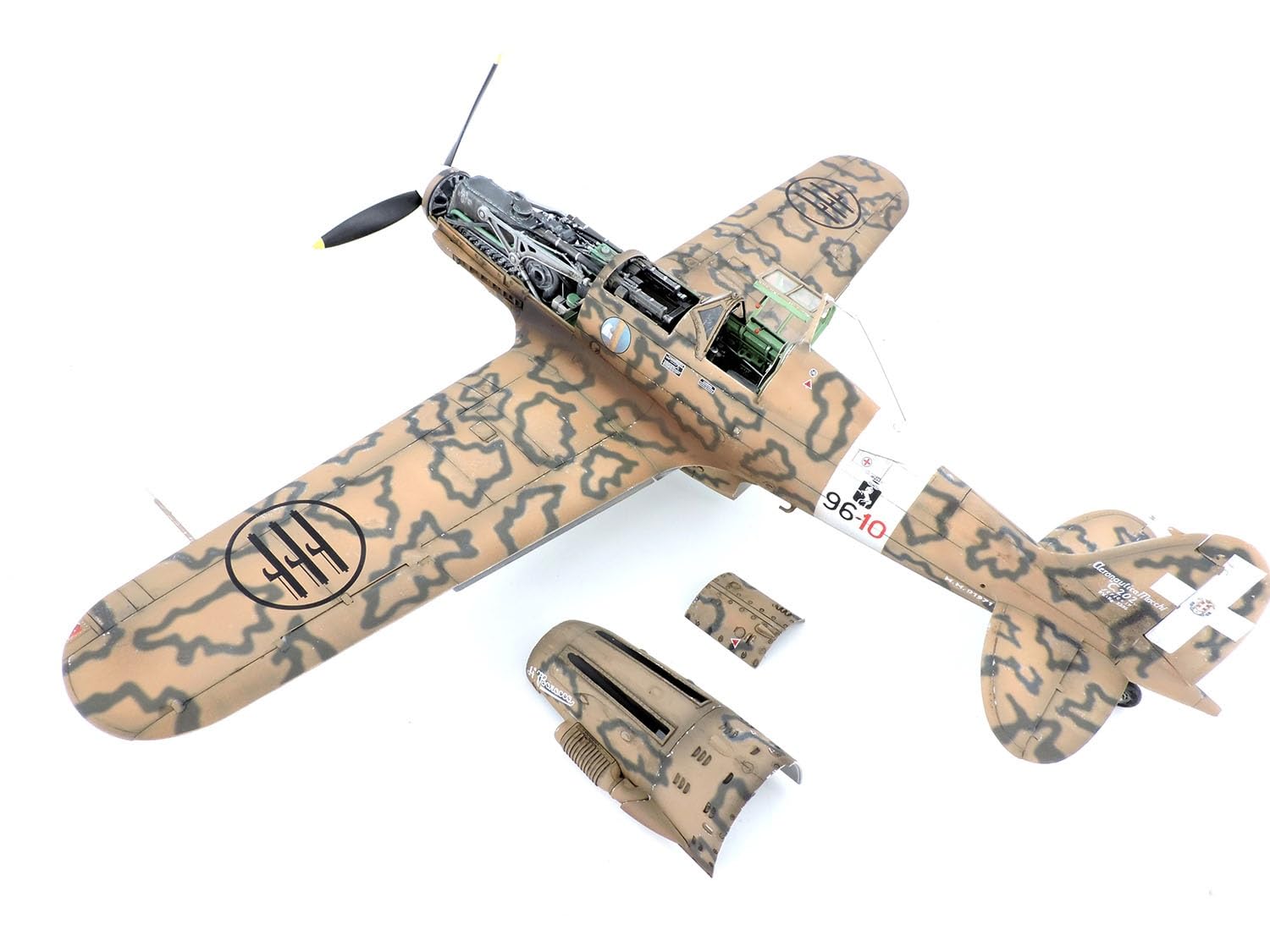 italeri-macchi-m-c-202-folgore-maquette-avion-chasse image 2