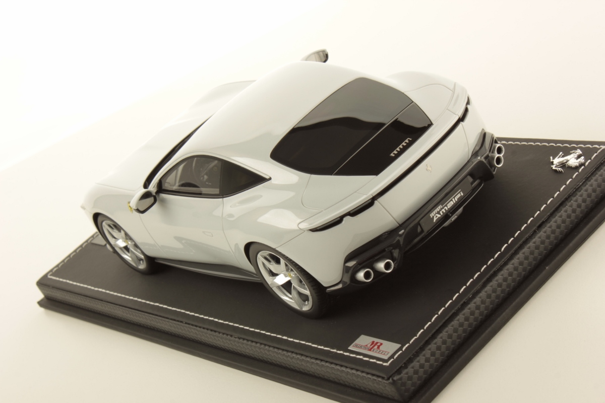 mr-collection-models-ferrari-amalfi-1-18-miniature-auto image 4