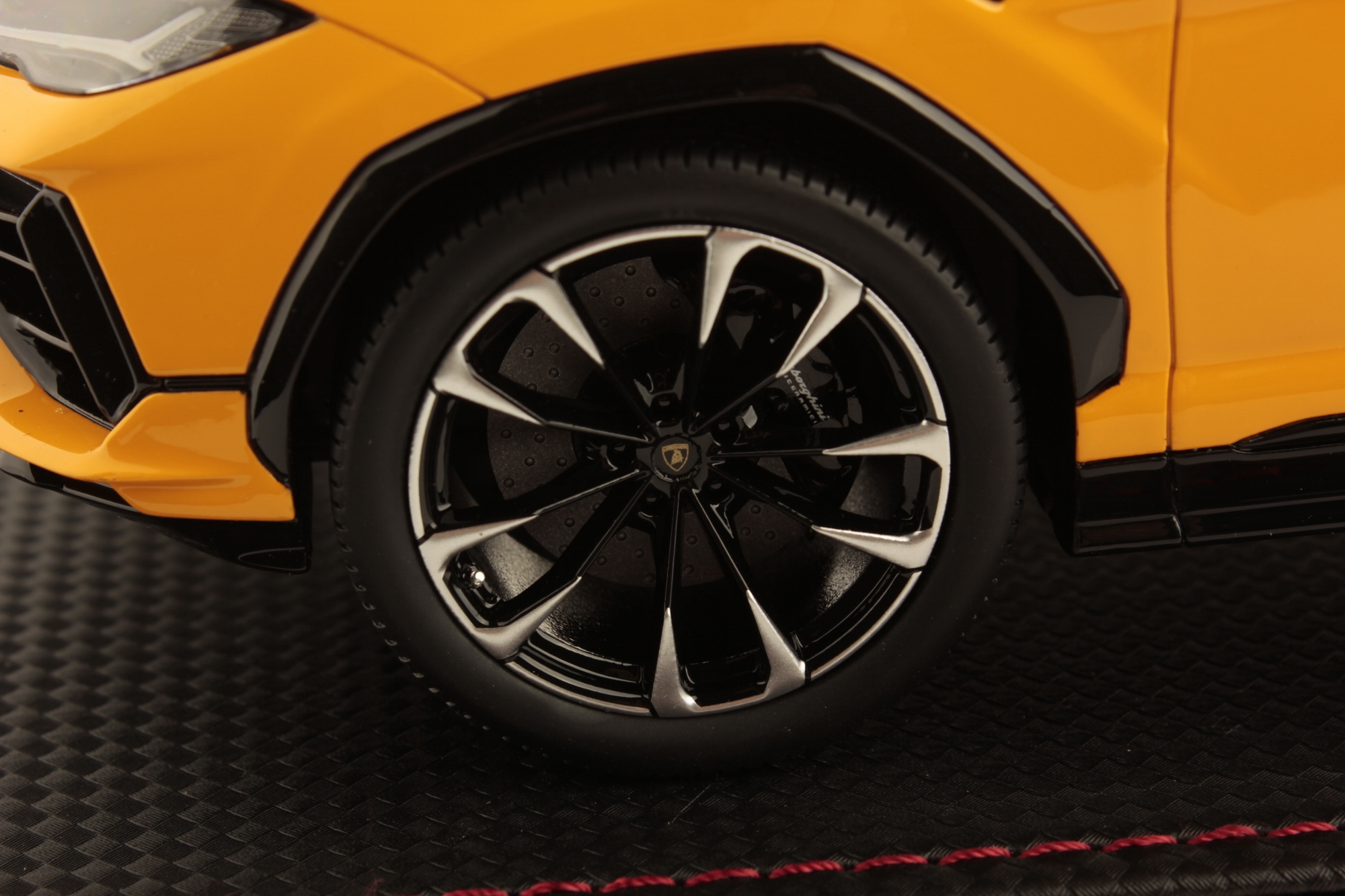mr-collection-models-lamborghini-urus-s-1-18-3 image 5