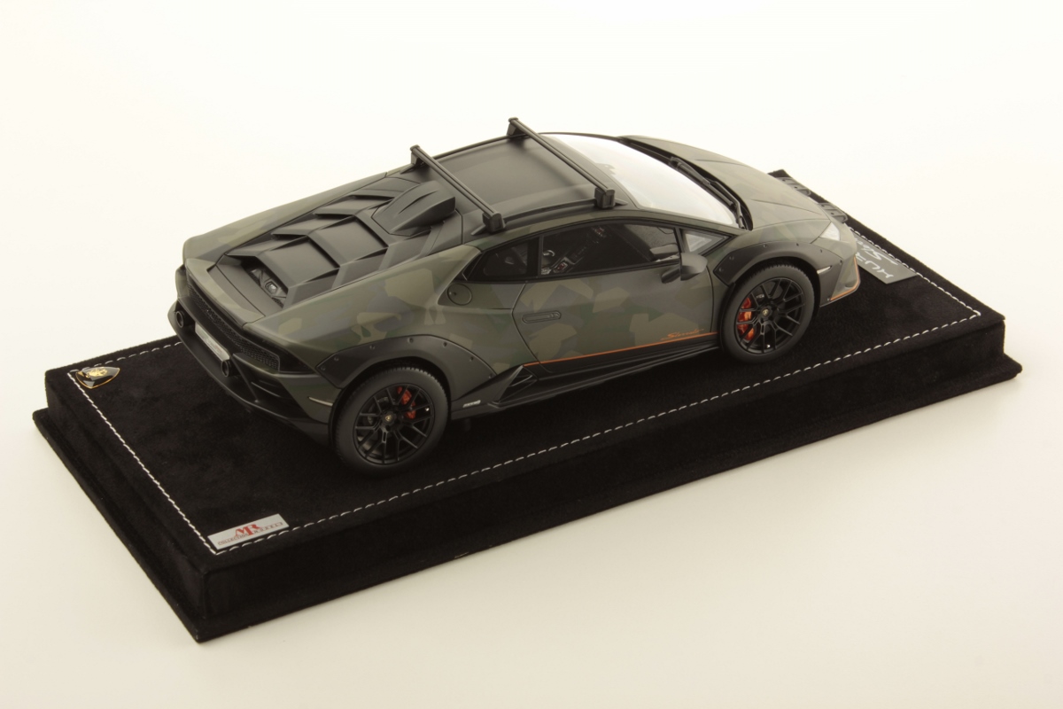 mr-collection-models-lamborghini-hurac-n-sterrato-all-terrain-1-18-miniature-aut image 2
