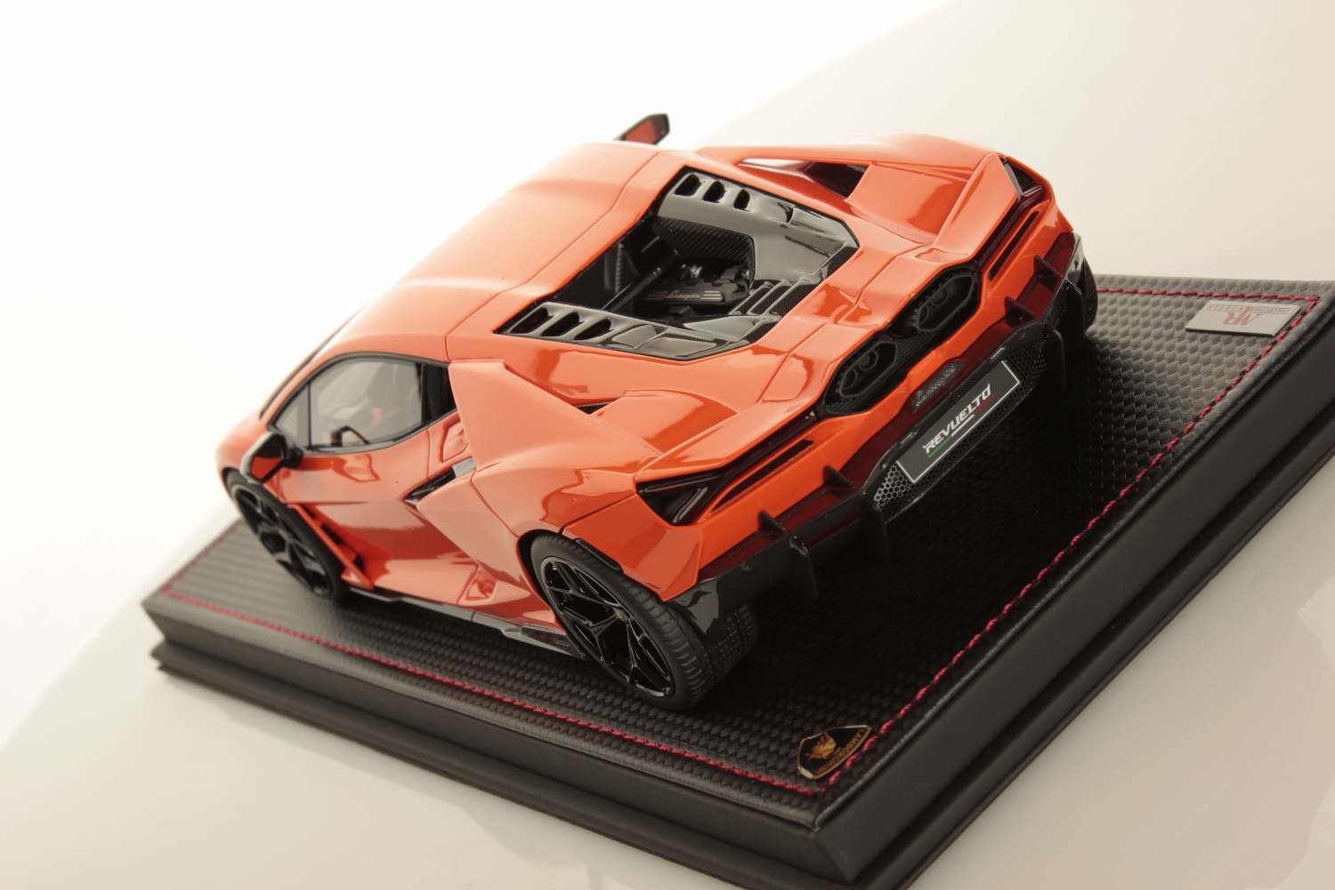 mr-collection-models-lamborghini-revuelto-1-18-3 image 4