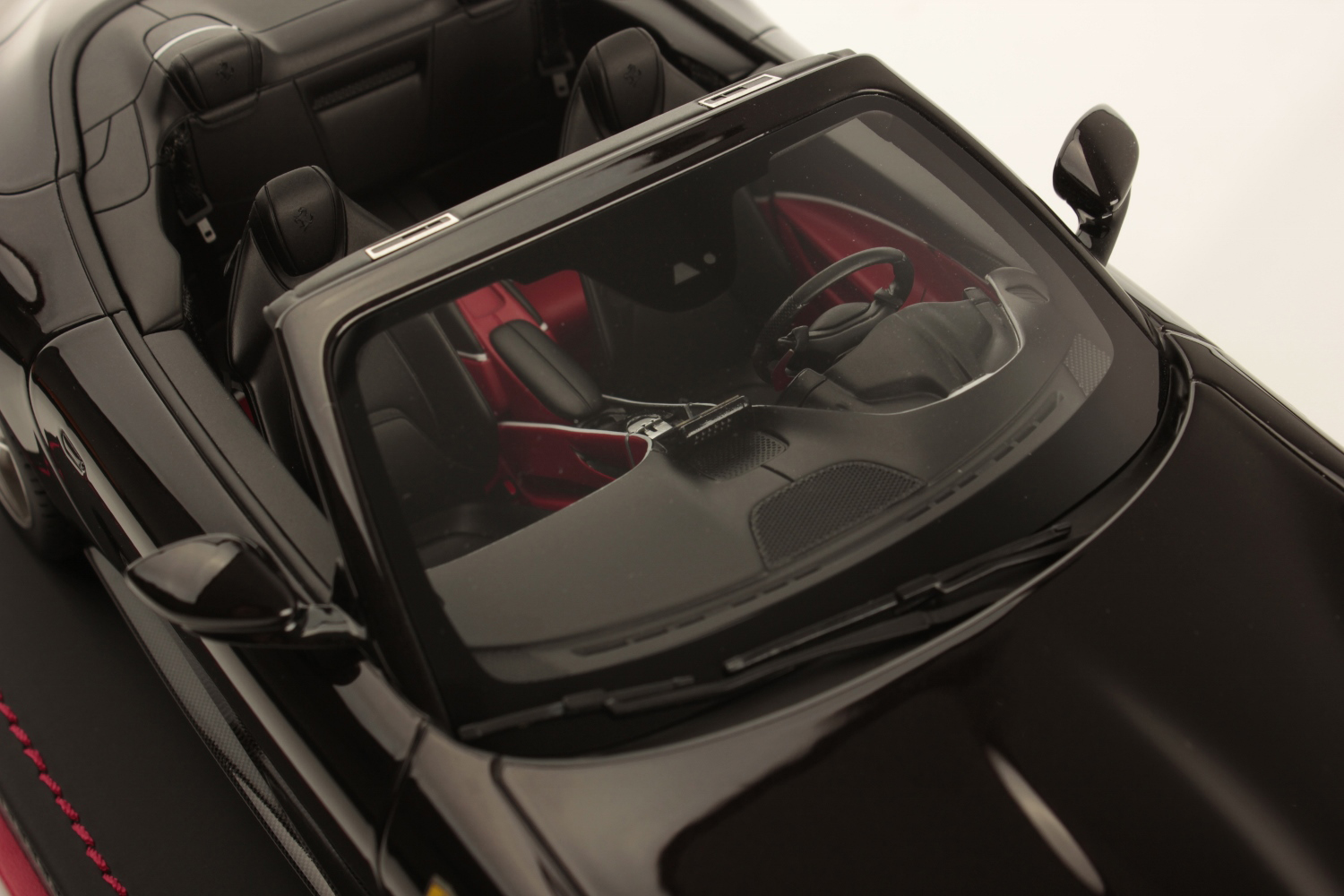 mr-collection-models-ferrari-roma-spider-1-18-2 image 6
