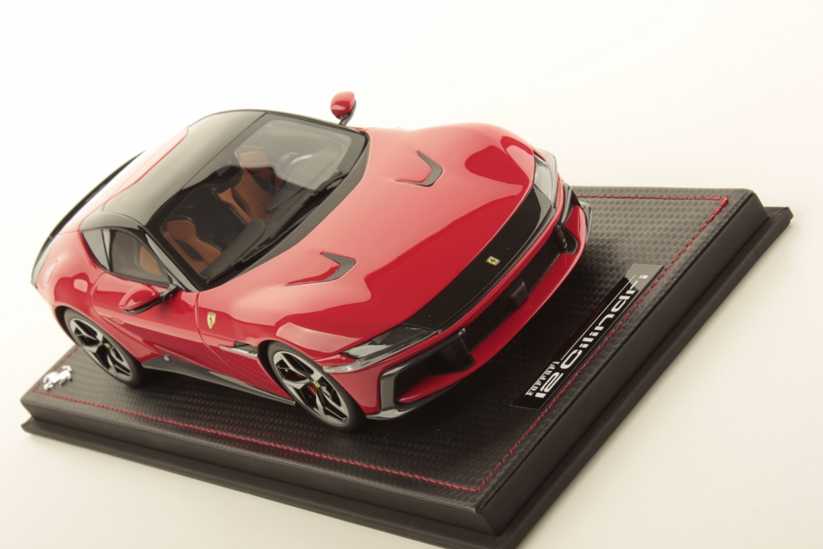mr-collection-models-ferrari-12cilindri-miniature-auto-1-18 image 3