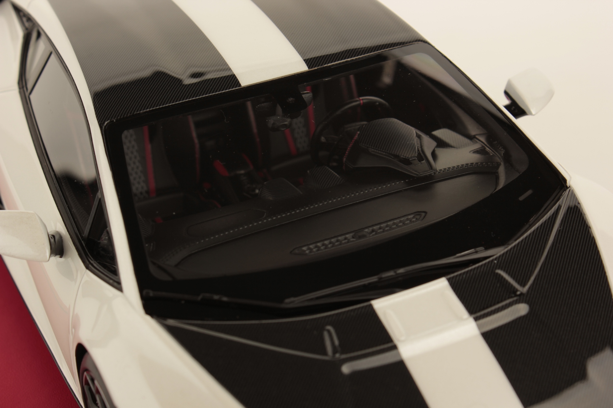 mr-collection-models-lamborghini-hurac-n-tecnica-miniature-auto-1-18 image 6