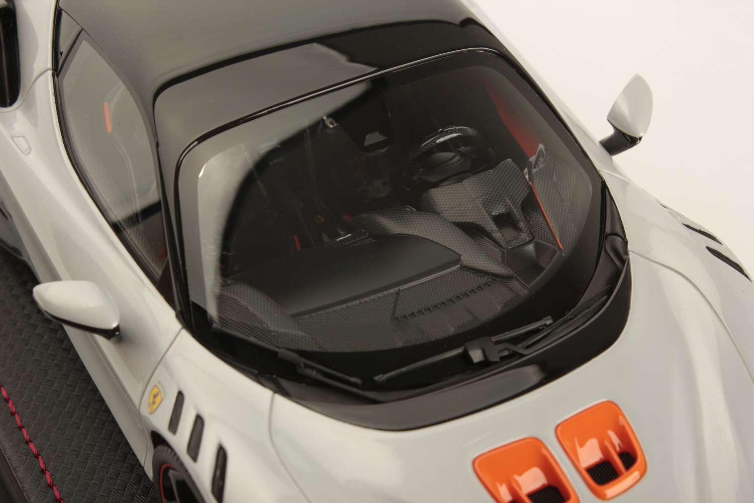 mr-collection-models-ferrari-sf90-xx-stradale-1-18-5 image 6