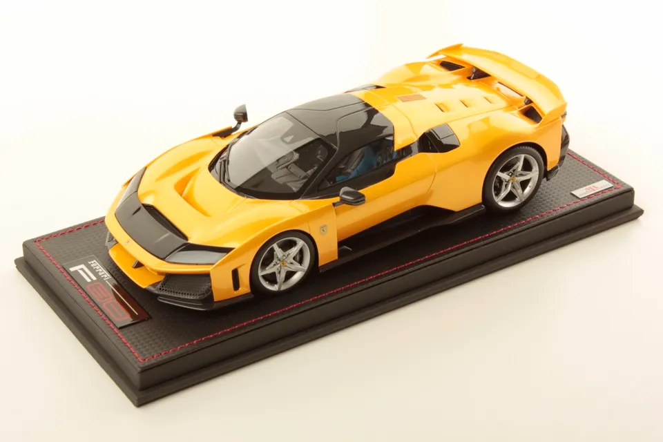 mr-collection-models-ferrari-f80-1-18-3 image 1