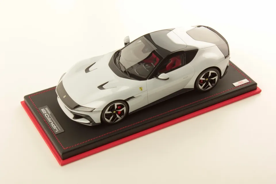 mr-collection-models-ferrari-12-cilindri-miniature-auto-de-collection-2 image 1