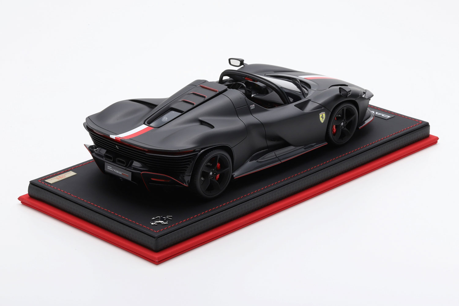 mr-collection-models-ferrari-daytona-sp3-1-18-3 image 2