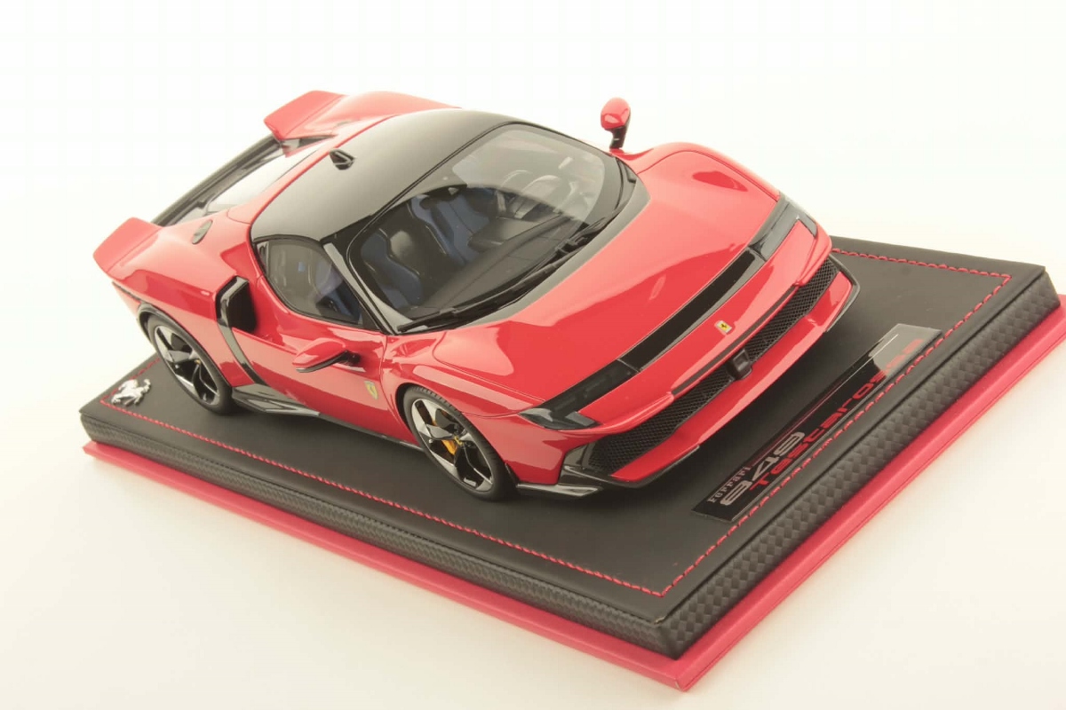 mr-collection-models-ferrari-849-testarossa-miniature-auto-1-18 image 3