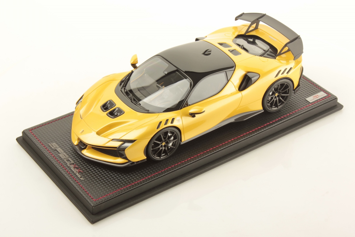 mr-collection-models-ferrari-sf90-xx-stradale-1-18-4 image 1