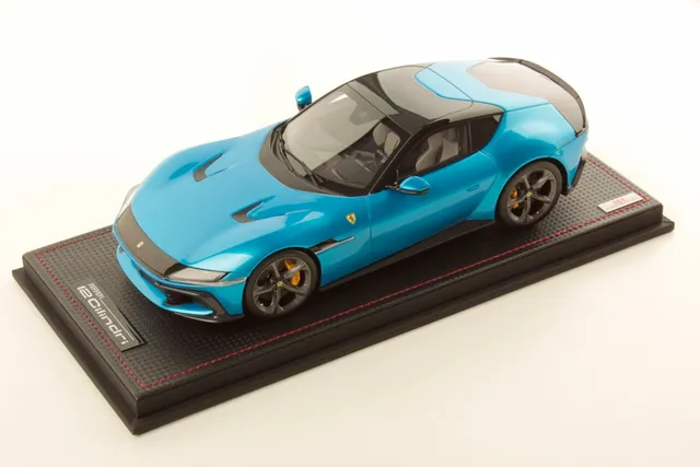 mr-collection-models-ferrari-12-cilindri-miniature-auto-de-collection image 1