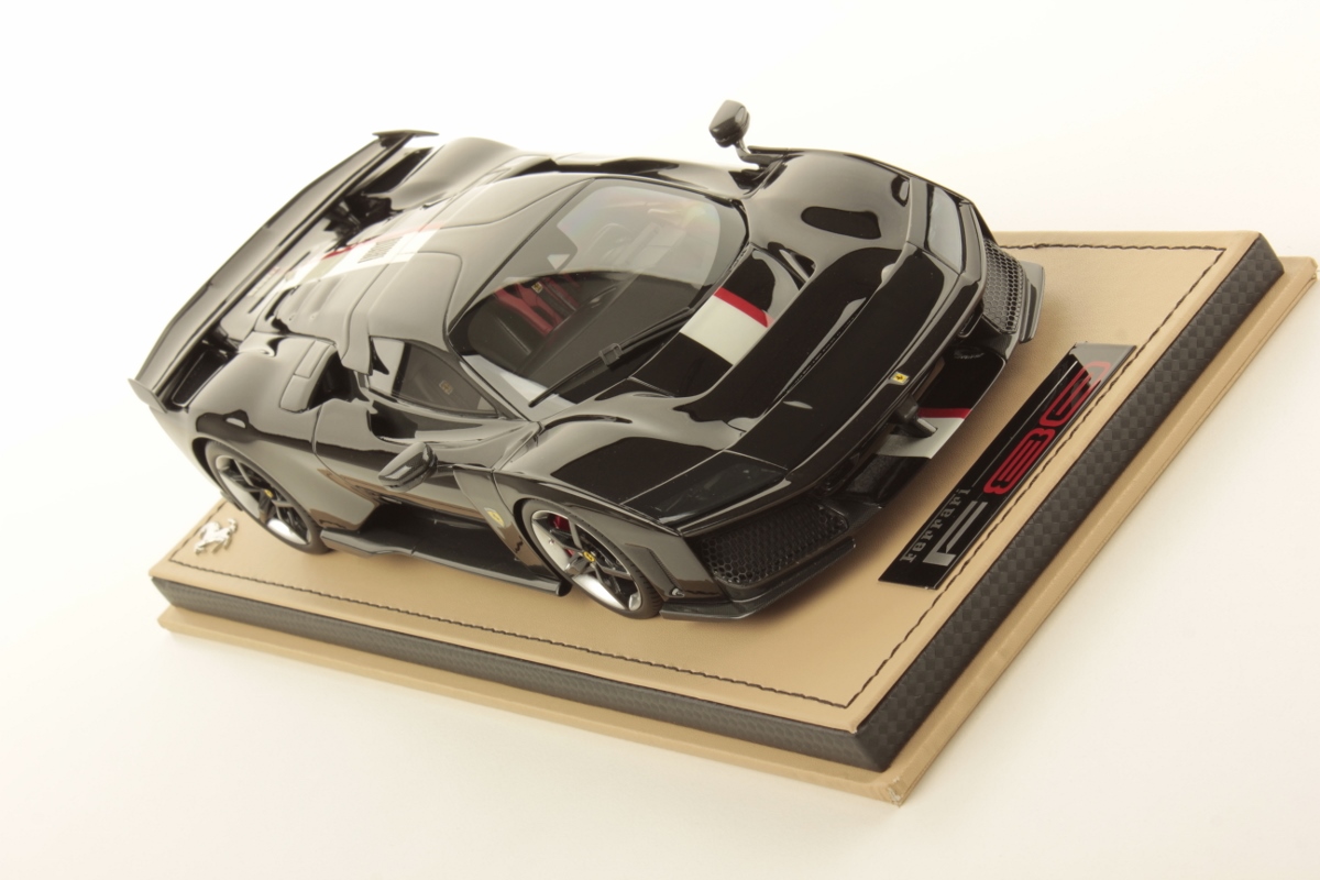 mr-collection-models-ferrari-f80-miniature-auto-supercar-limit-e-799-ex image 3