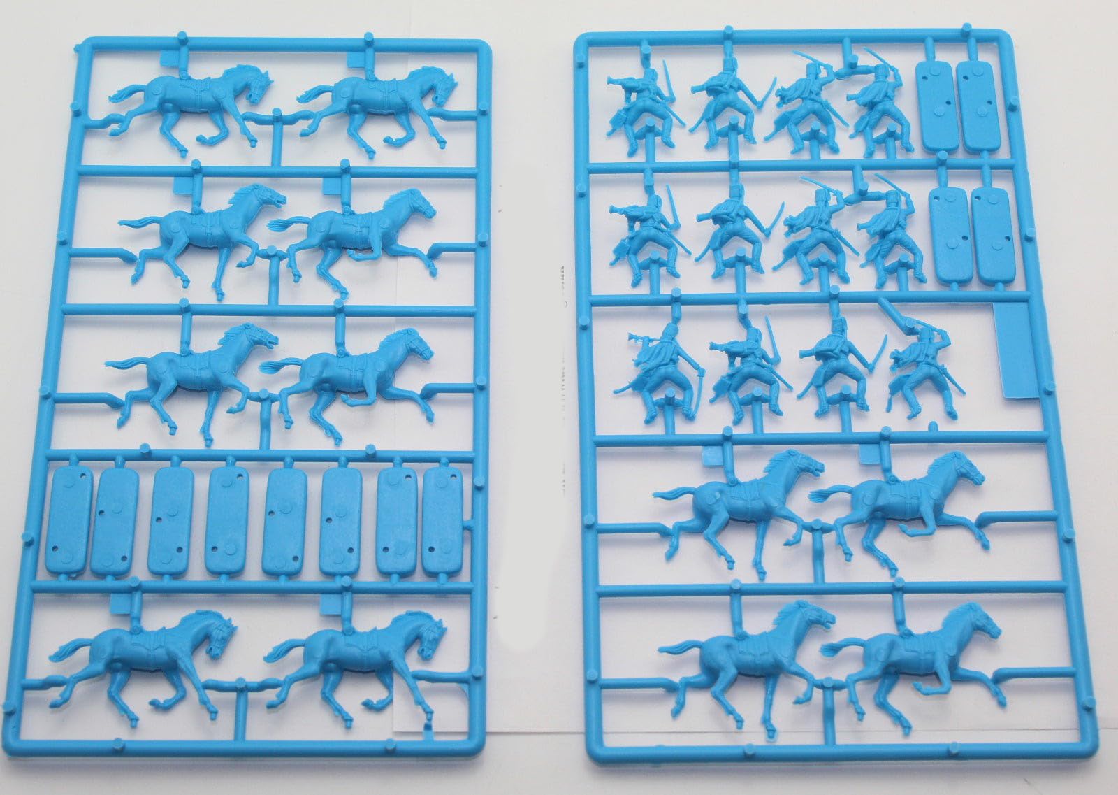 italeri-i6052-hussards-britanniques-maquette-figurines-1-72 image 4