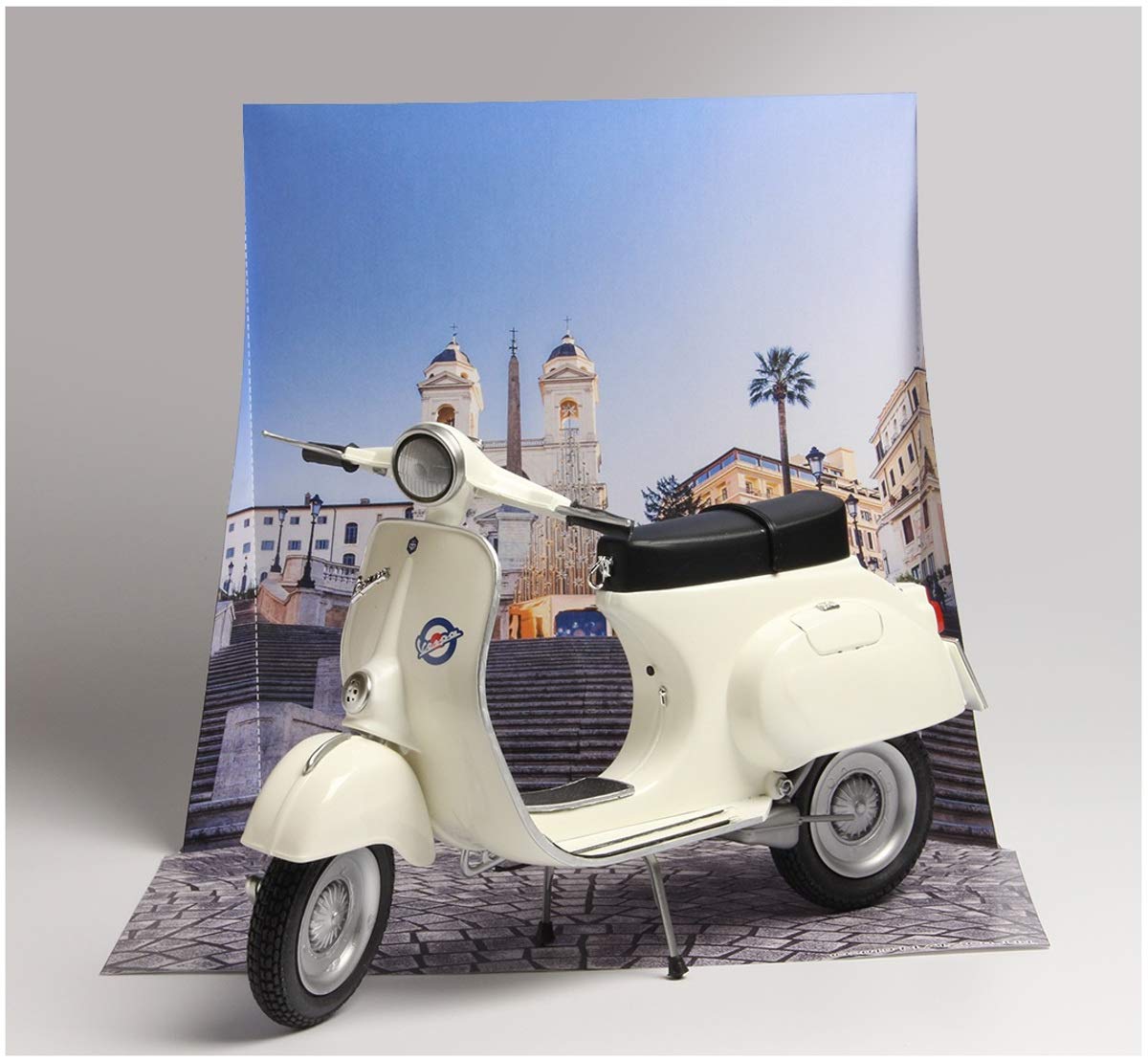 italeri-vespa-125-primavera-kit-maquette-moto-4633 image 6