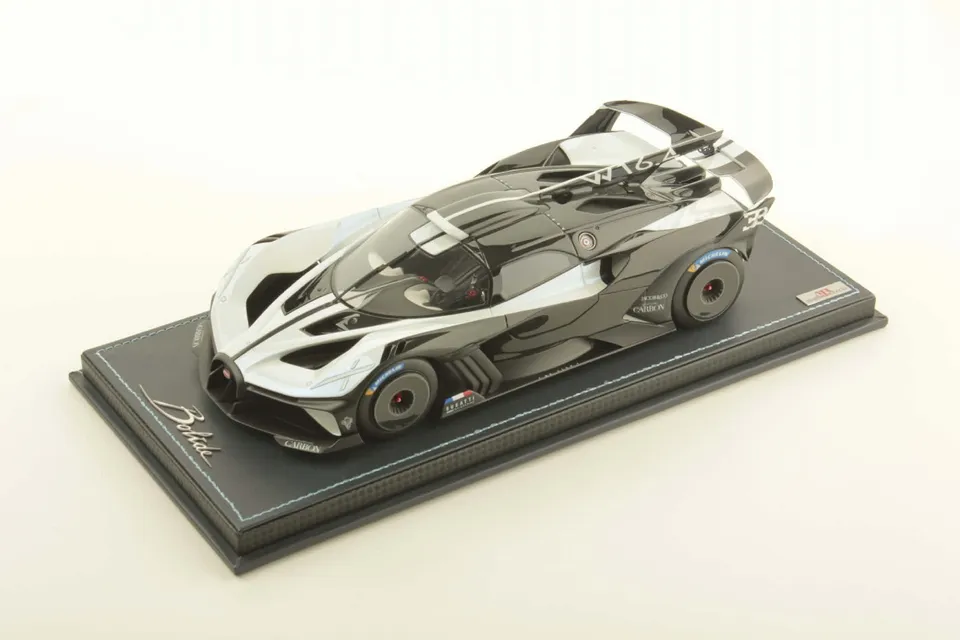 mr-collection-models-bugatti-bolide-1-18-miniature-hypercar-de-piste-w16 image 1