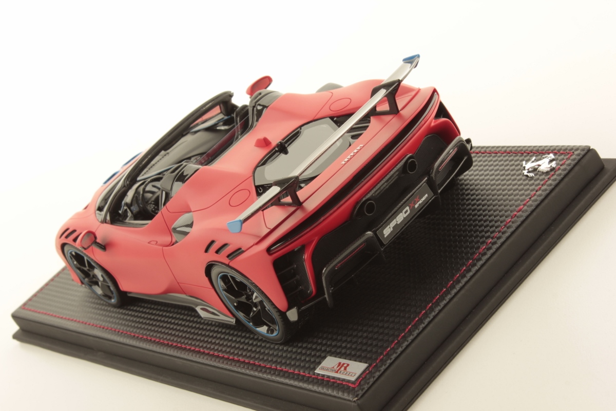 mr-collection-models-ferrari-sf90-xx-spider-miniature-auto-de-collection-d-couvr image 4
