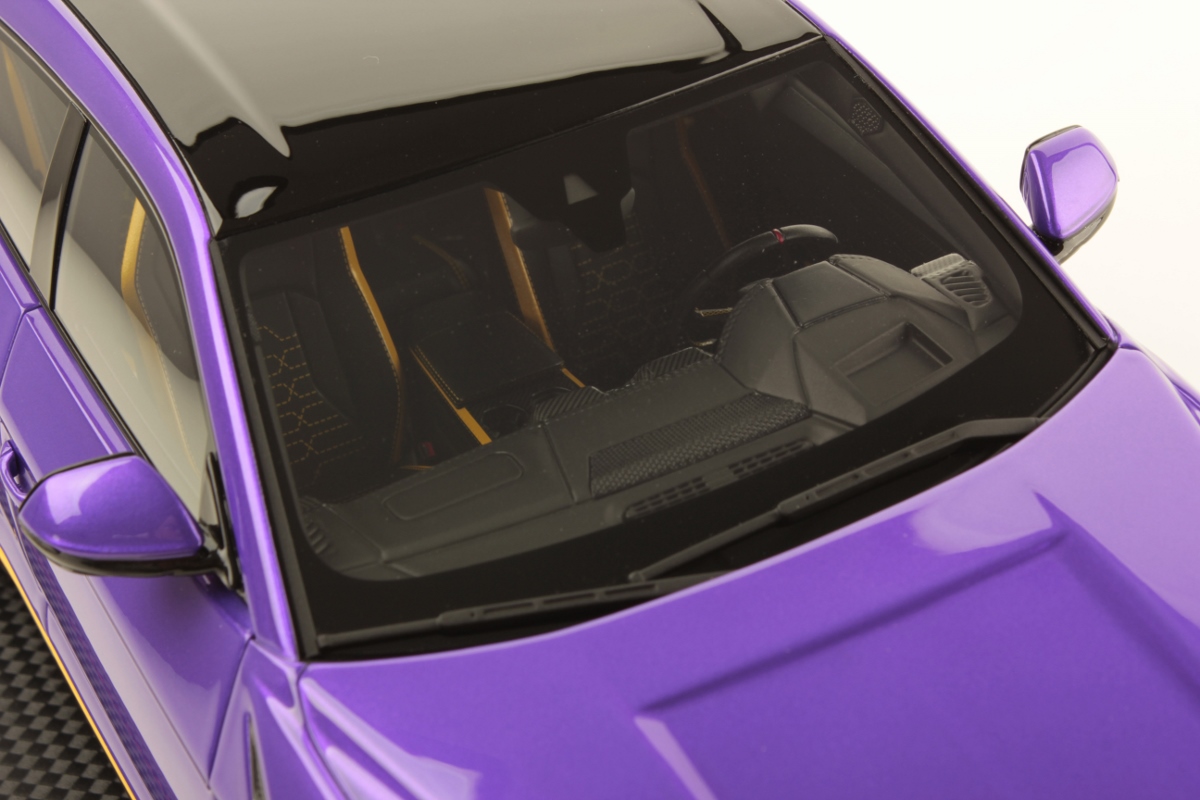 mr-collection-models-lamborghini-urus-se-1-18-miniature-auto-suv image 6