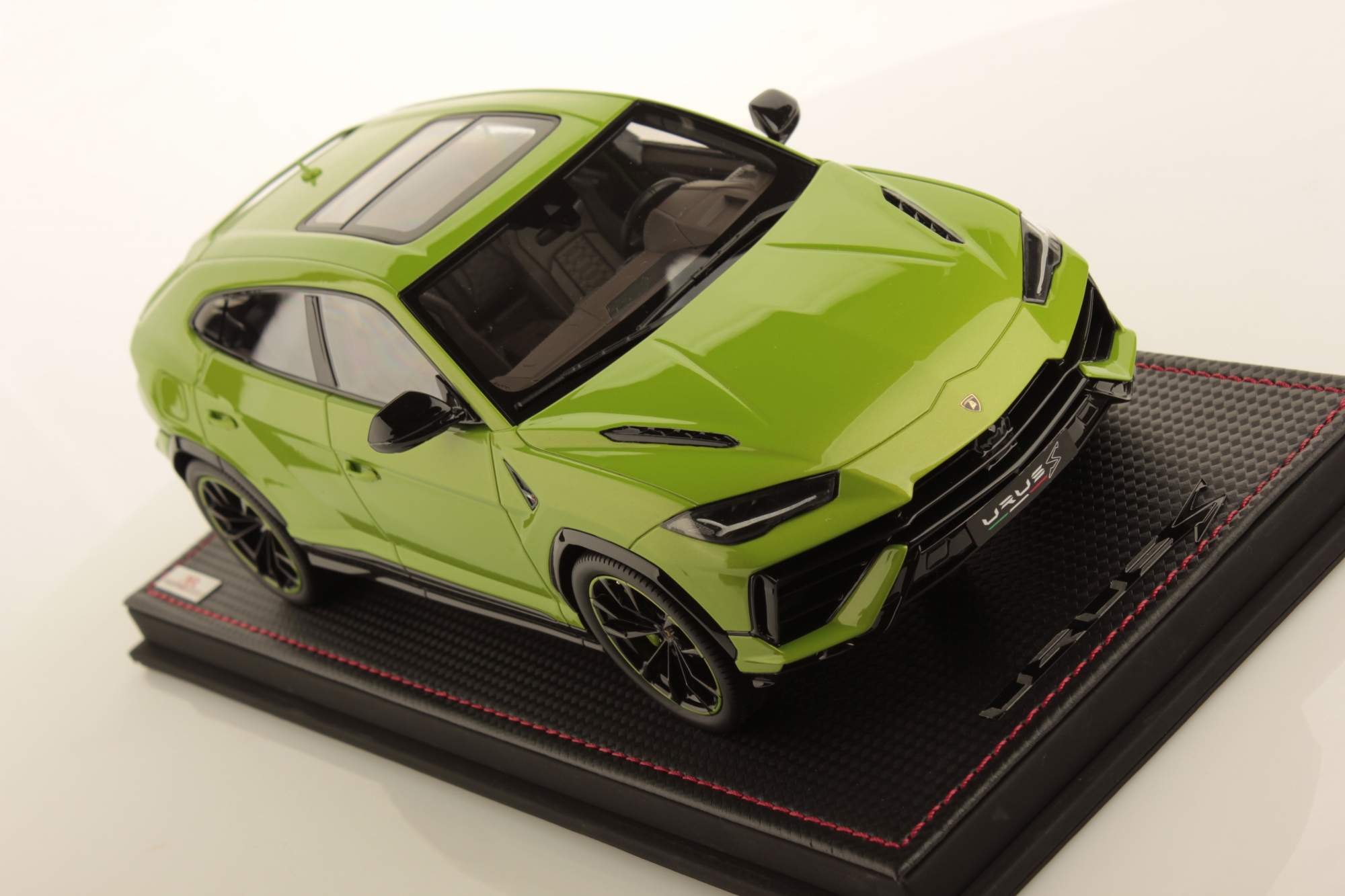 mr-collection-models-lamborghini-urus-s-1-18 image 3