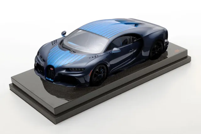 mr-collection-models-bugatti-chiron-super-sport-1-18-6 image 1