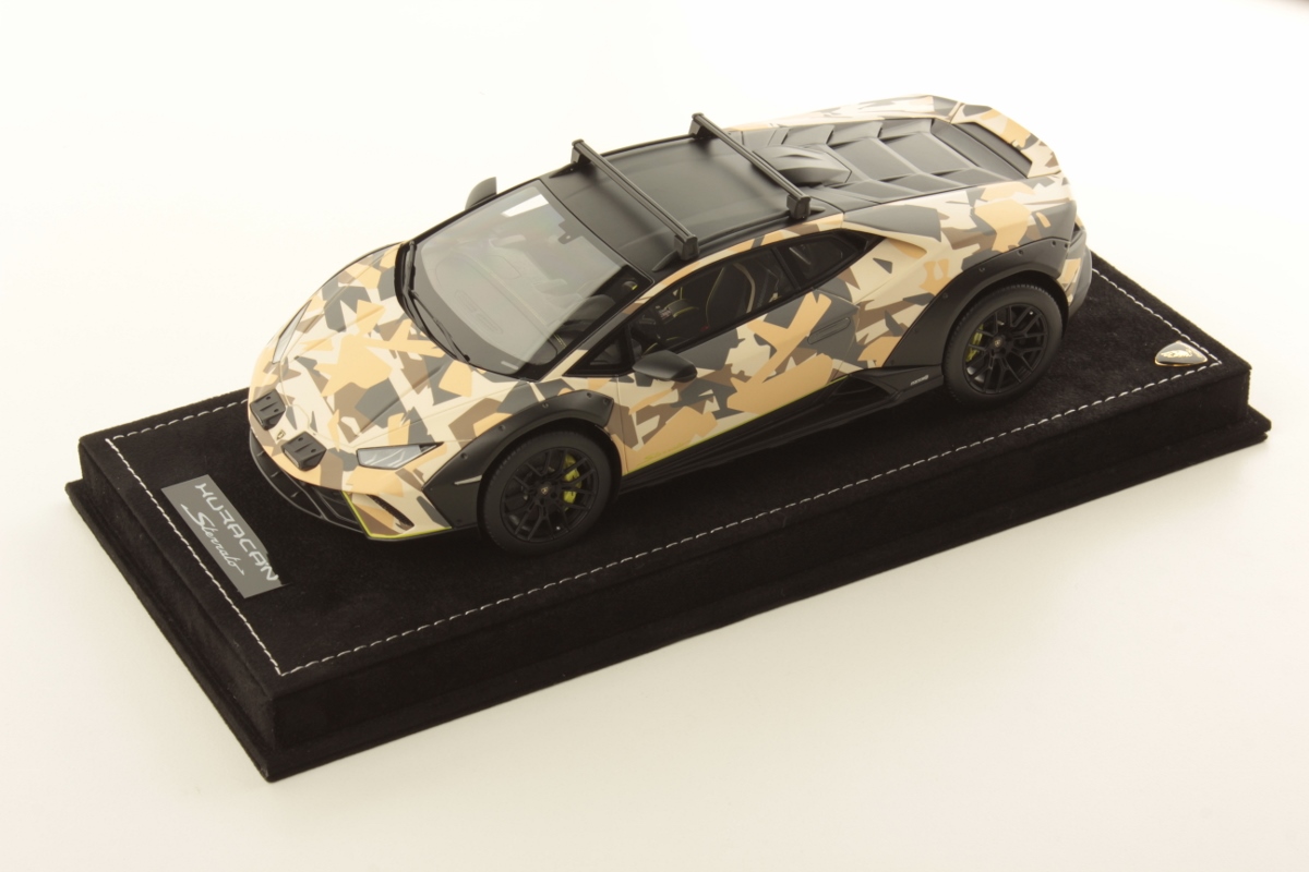 mr-collection-models-lamborghini-hurac-n-sterrato-all-terrain-1-18 image 1
