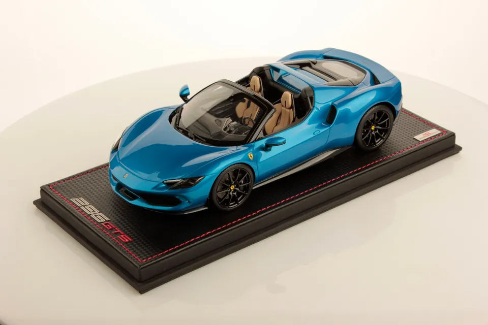 mr-collection-models-ferrari-296-gts-1-18-miniature-v6-phev-dition-collection image 1