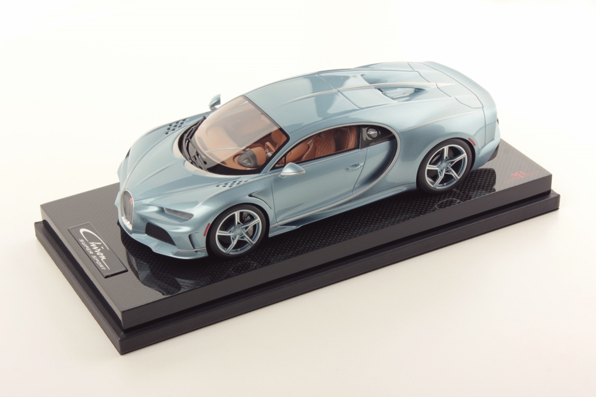 mr-collection-models-bugatti-chiron-super-sport-1-18-4 image 1