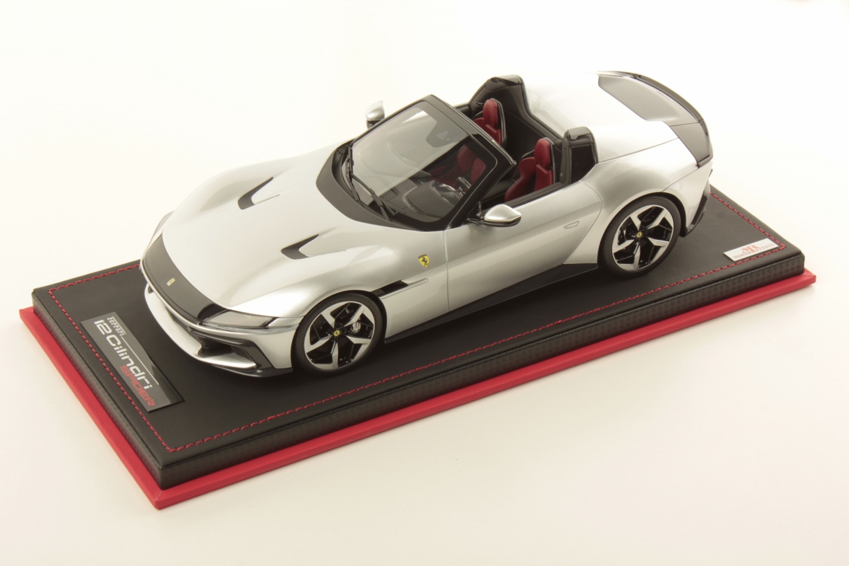 mr-collection-models-ferrari-12-cilindri-spider-miniature-auto image 1