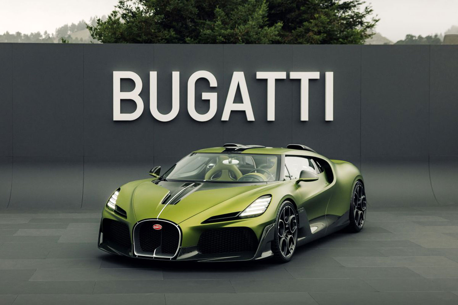 mr-collection-models-bugatti-brouillard-1-18-miniature-auto-collection image 1