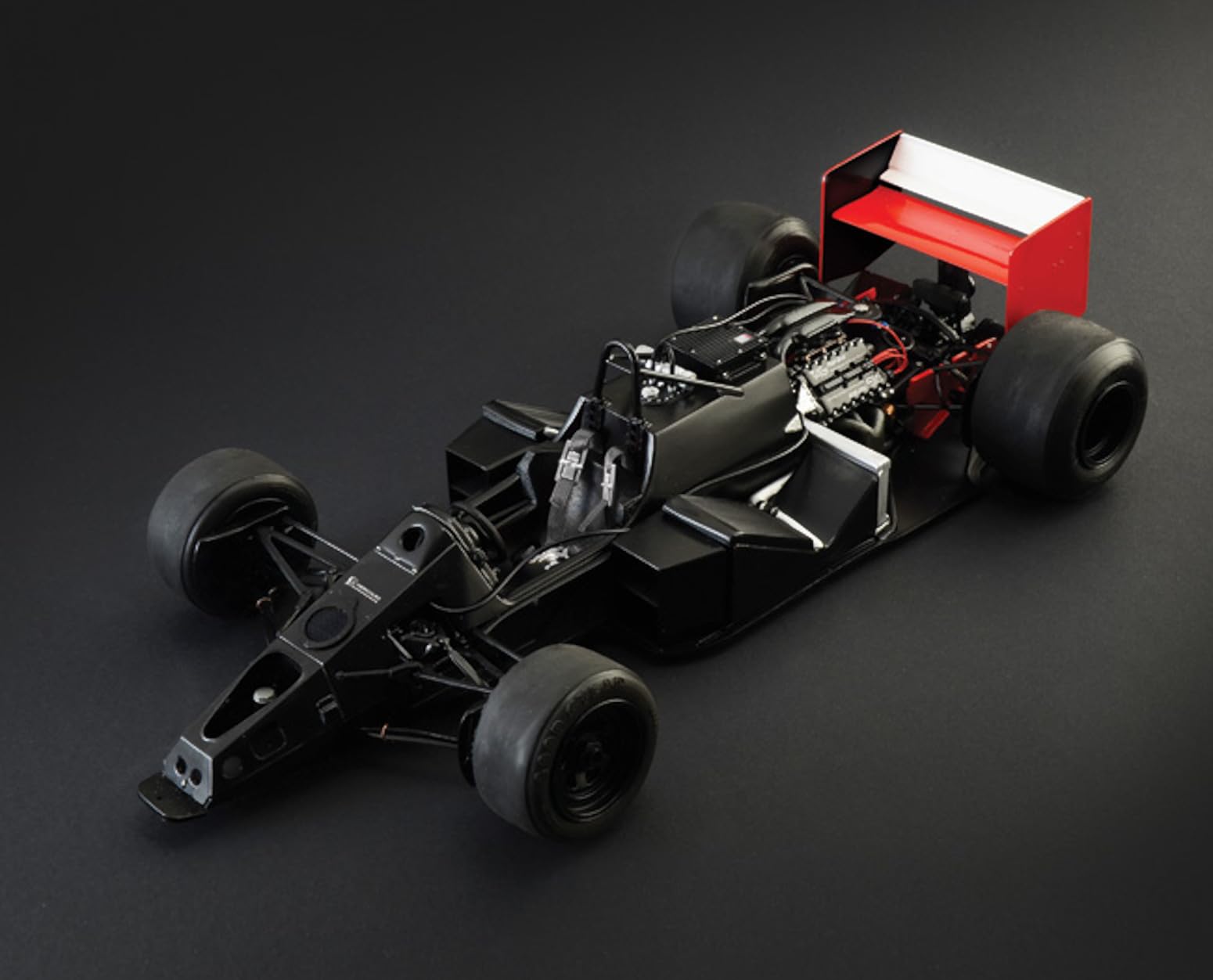 italeri-mclaren-mp4-2c-maquette-f1-1-12-4711-prost-rosberg image 4