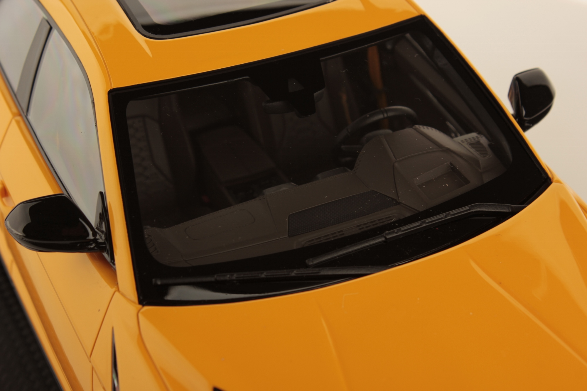 mr-collection-models-lamborghini-urus-s-1-18-3 image 6